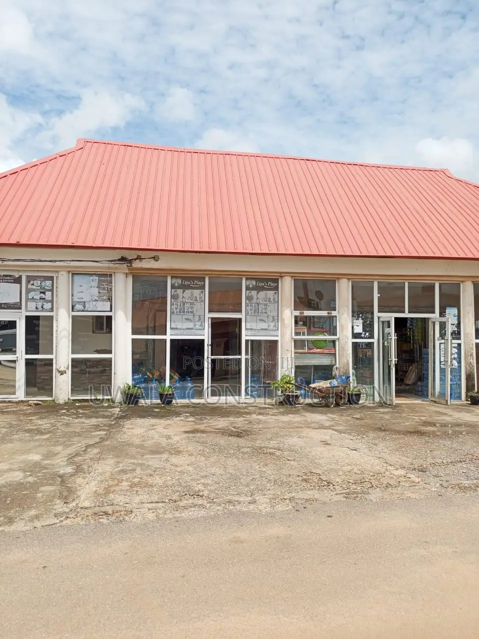 Spacious Shop in Apo Resettlement
