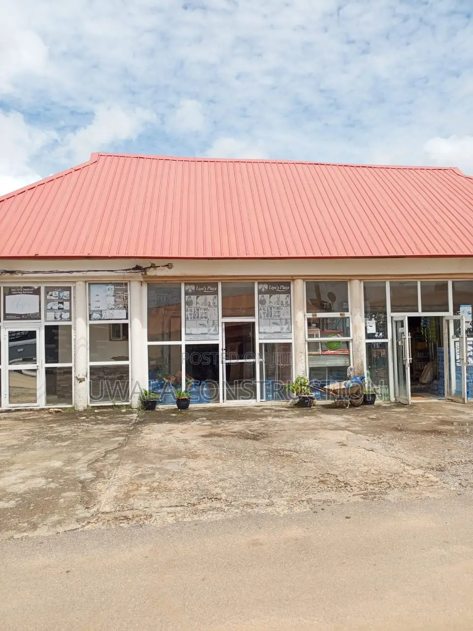 Spacious Shop in Apo Resettlement