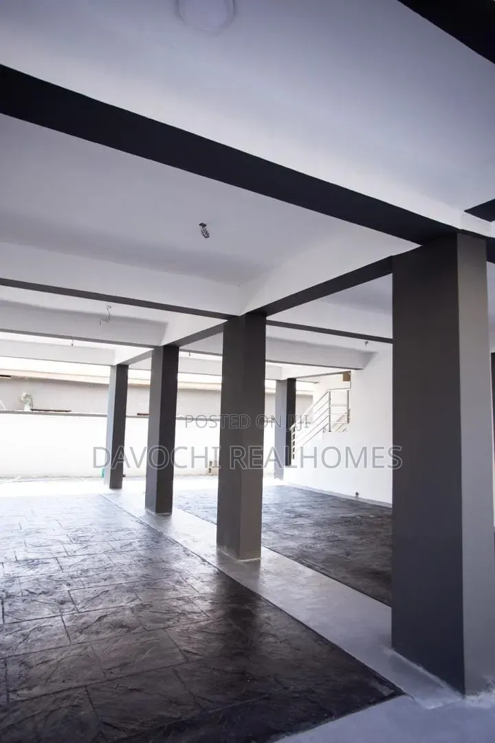 2bdrm Apartment in Osapa london for rent in Osapa london