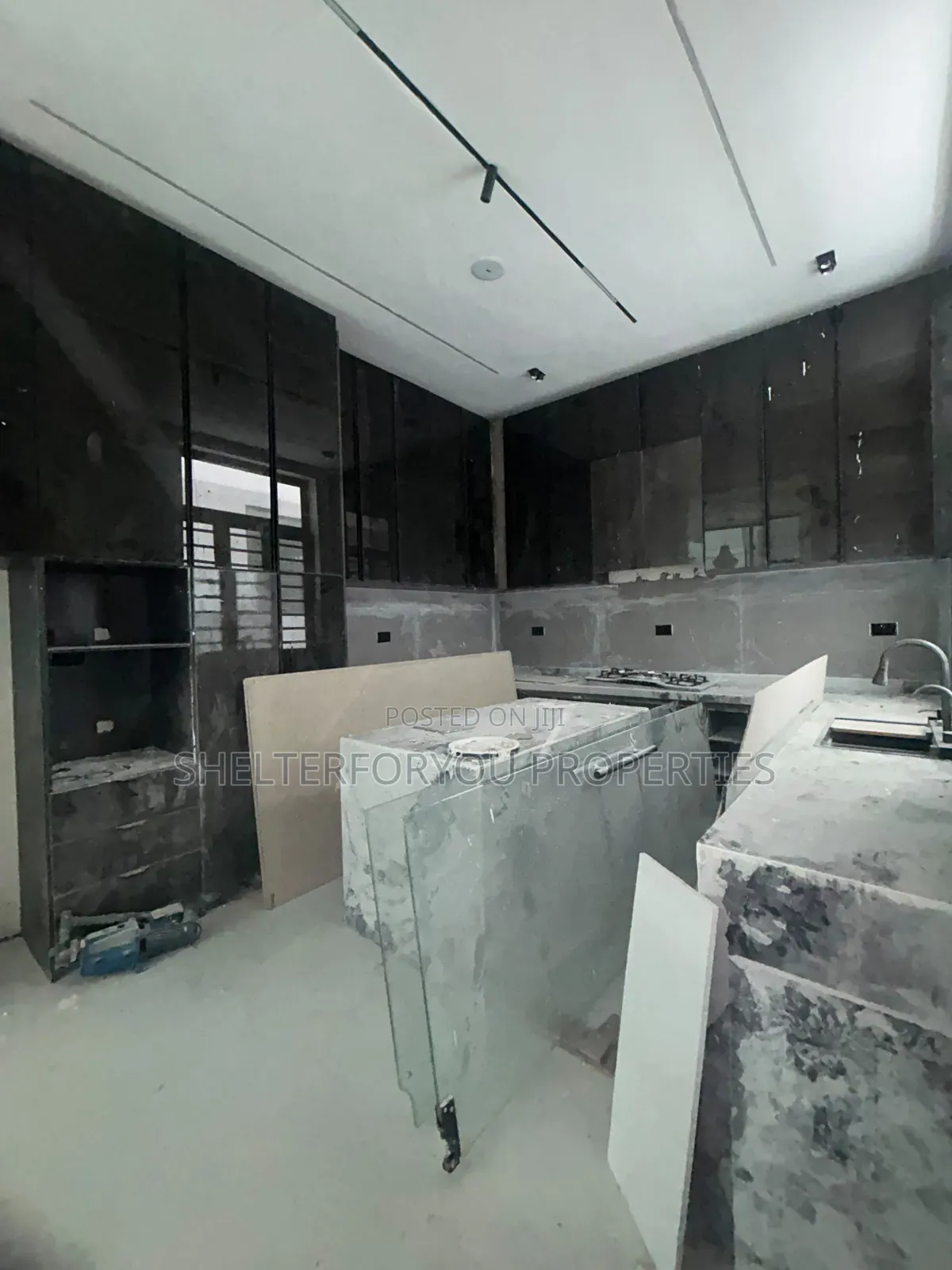 4bdrm Duplex in Lekki Expressway for sale in Lekki Expressway