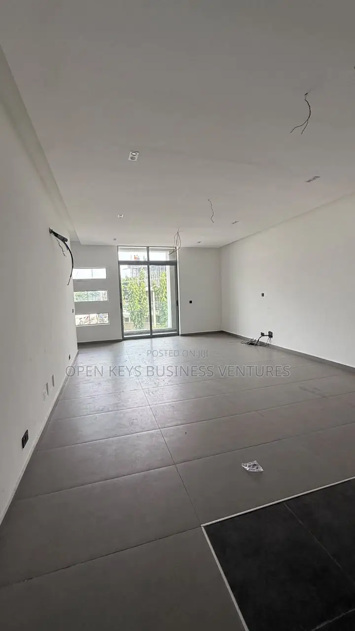 Furnished 3bdrm Duplex in Lekki Phase1 for sale in Lekki Phase 1