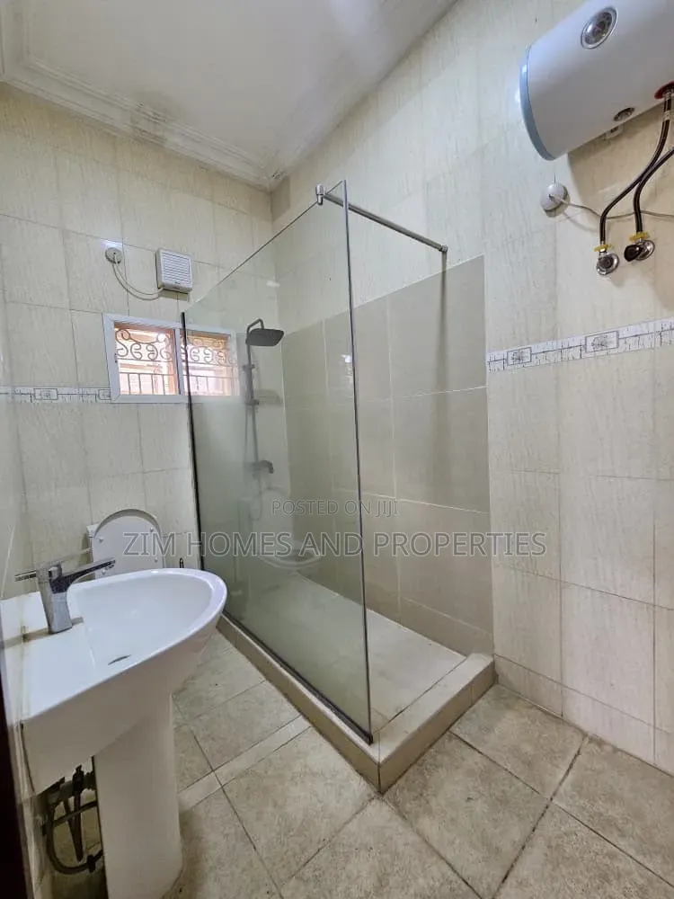 Furnished 2bdrm Apartment in Zim Homes And, Asokoro for rent in Asokoro