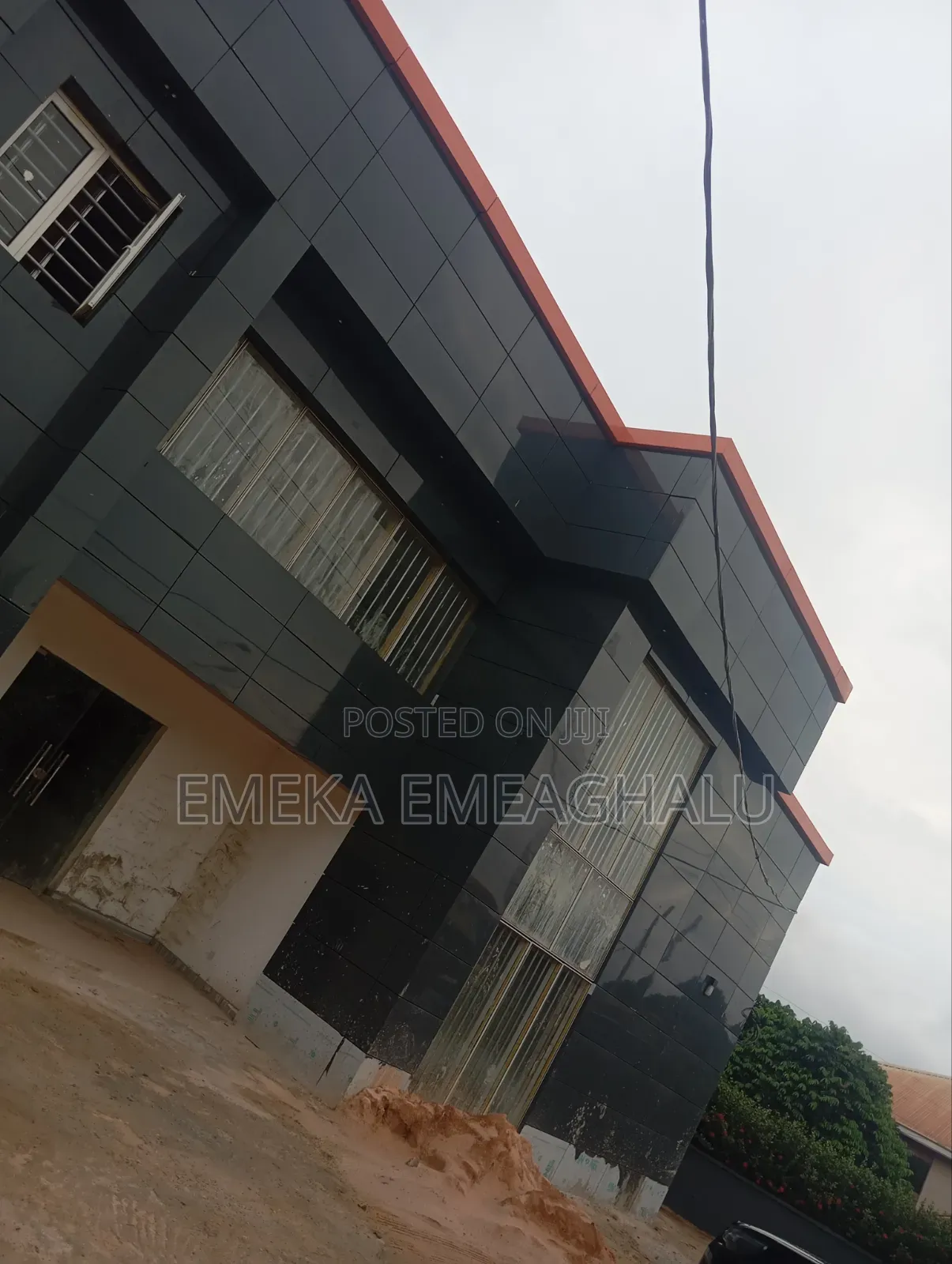 Large Office Space / Shop / Warehouse in Enugu