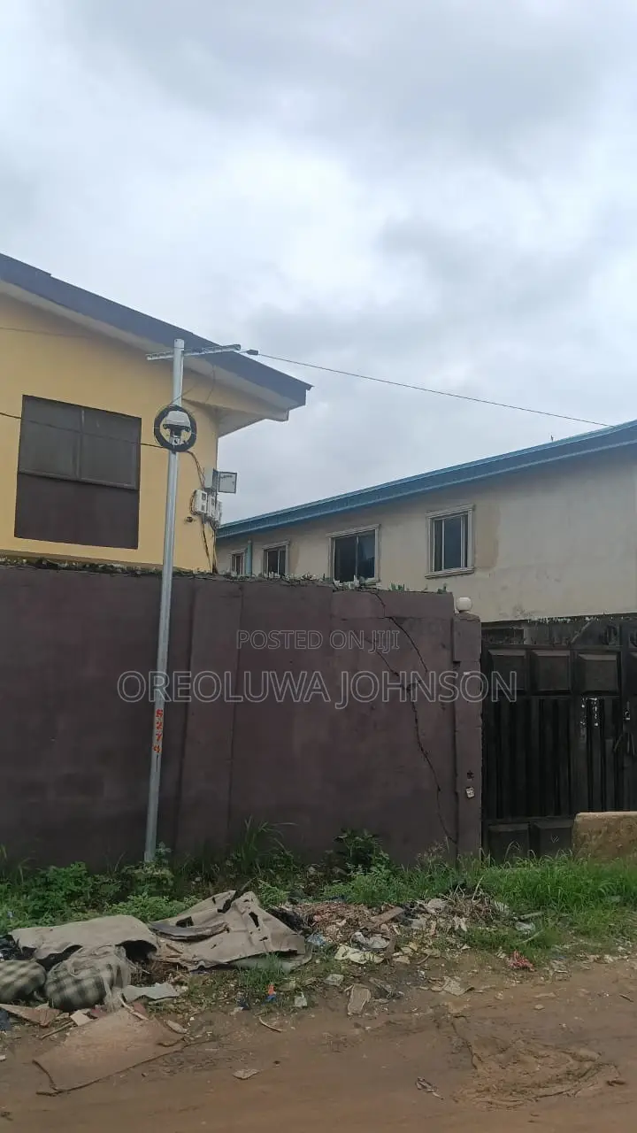 3bdrm Block of Flats in Ejigbo for sale in Ejigbo