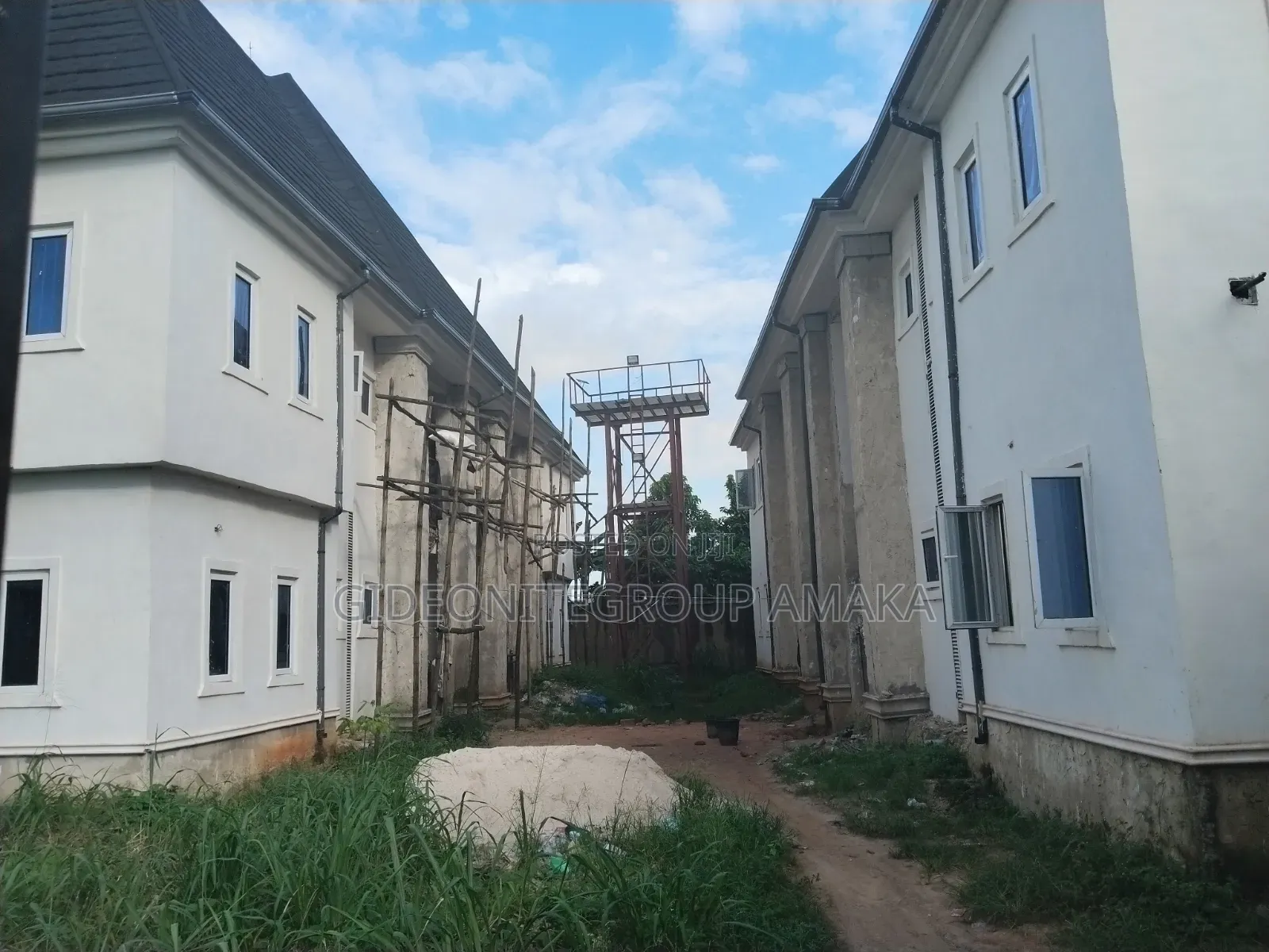 16bdrm House in Obadudu Road, Ethiope East for sale in Ethiope East