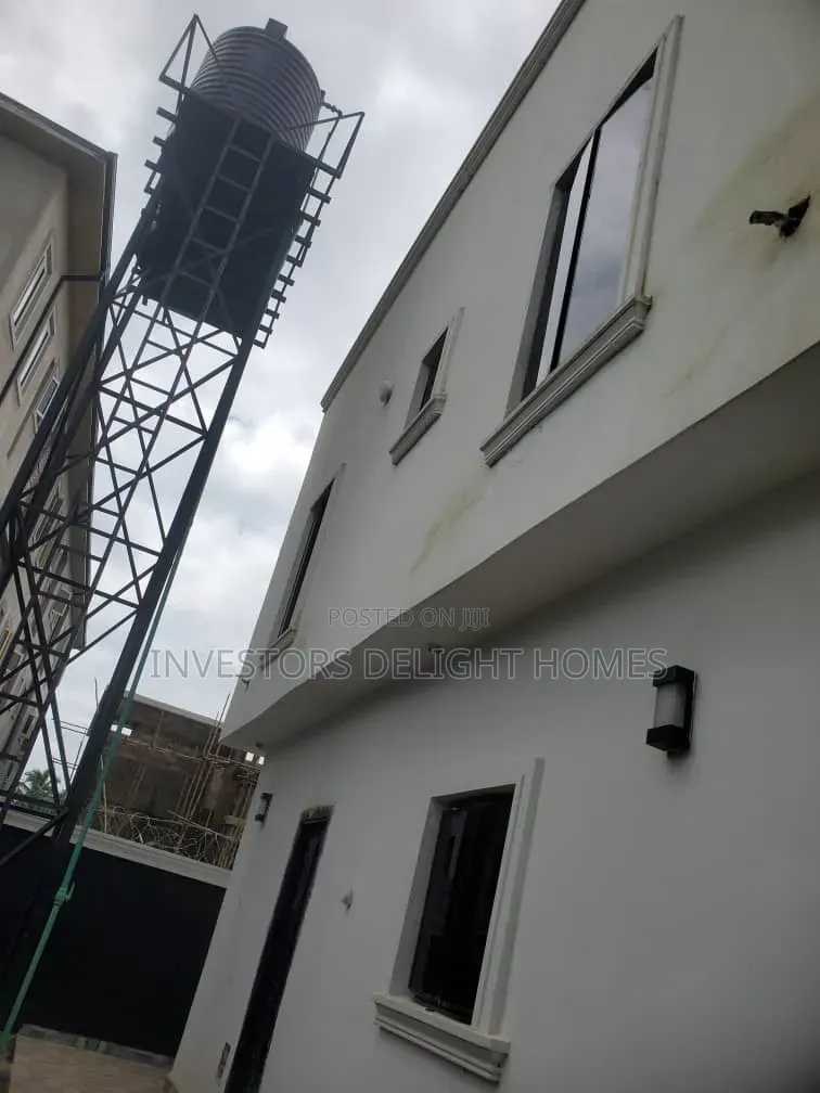 4bdrm Duplex in Airport View Estate, Oshimili North for sale in Oshimili North