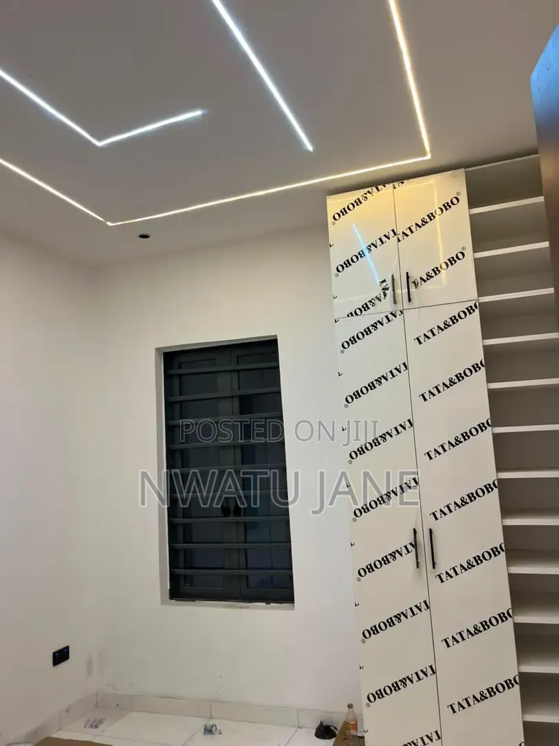 3bdrm Duplex in Sunshine Estates, Sangotedo for sale in Sangotedo