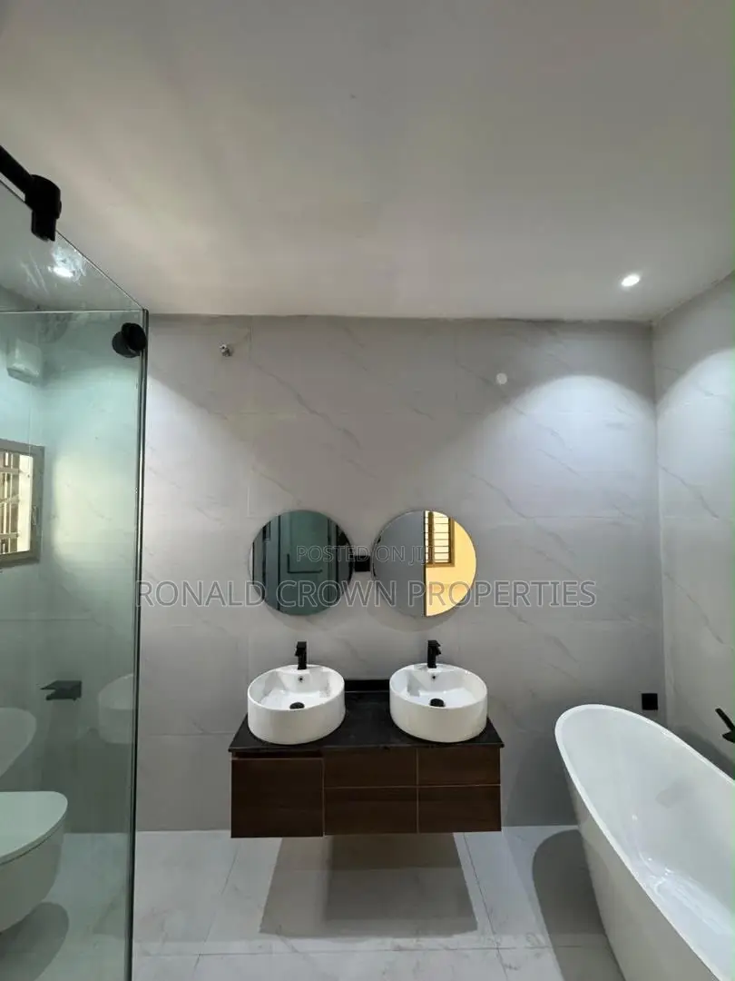 4bdrm Duplex in Mangoro for sale in Mangoro
