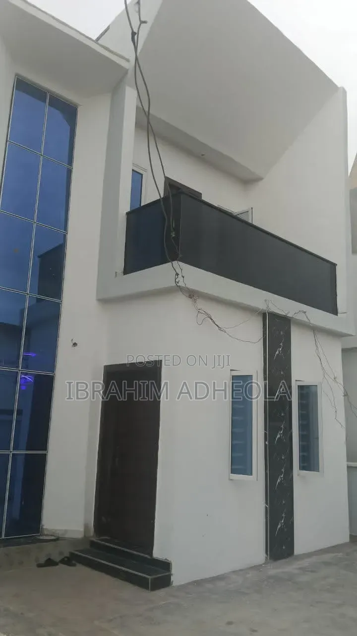 4bdrm Duplex in Glory Land, Isheri / Egbe Idimu for sale in Isheri / Egbe Idimu
