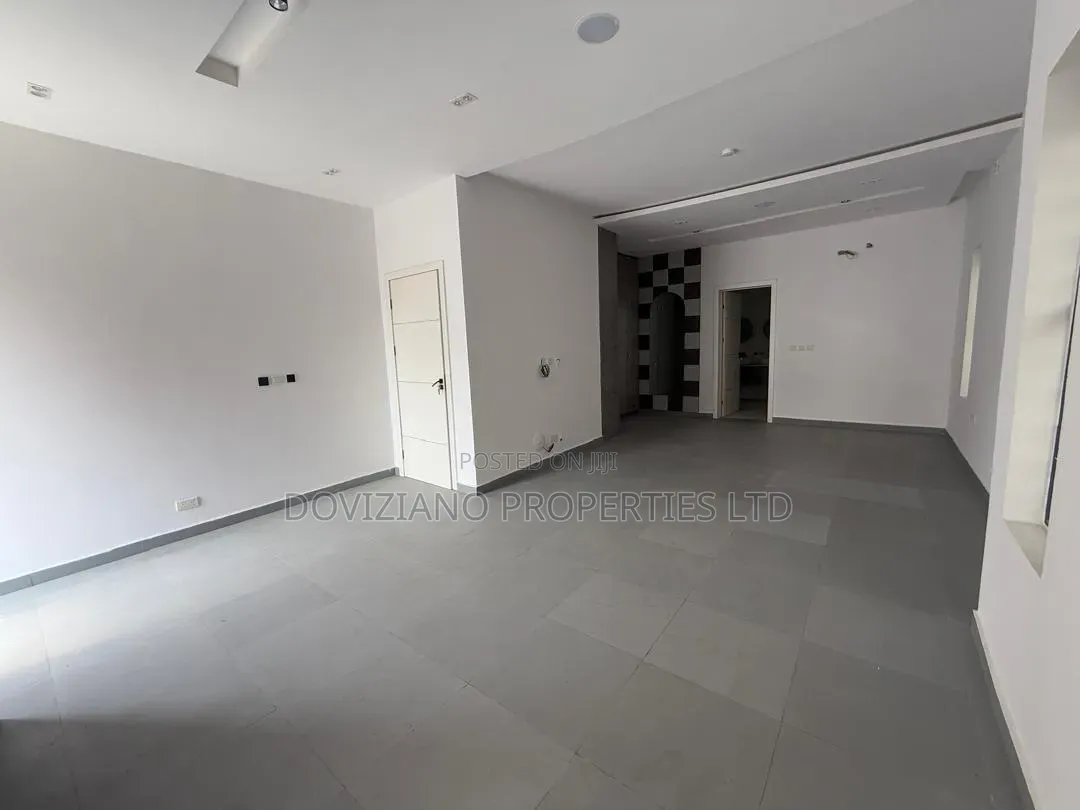 5bdrm Duplex in Lekki Phase 1 for rent in Lekki Phase 1