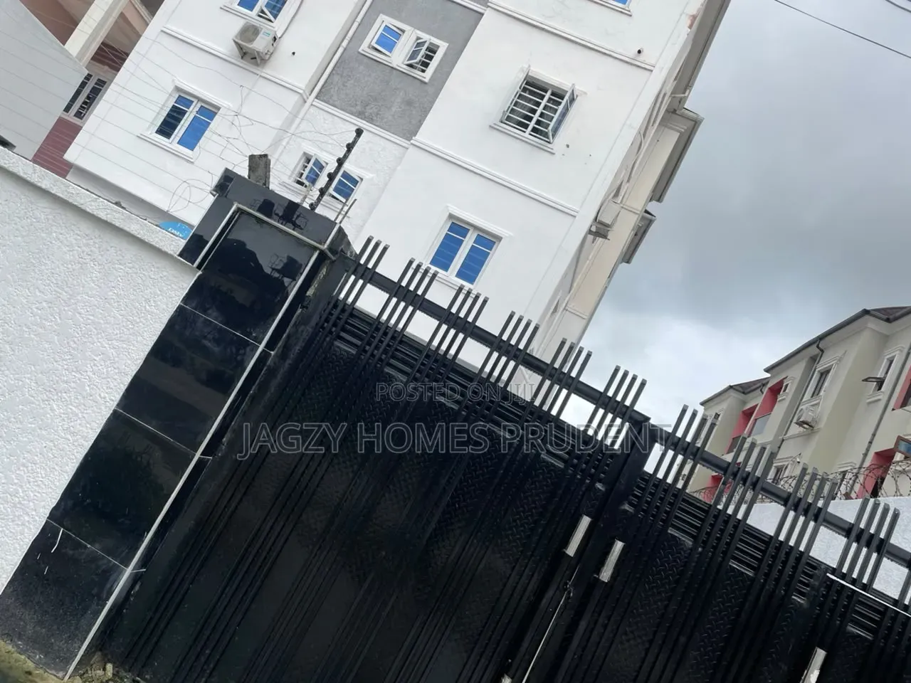 2bdrm Apartment in Hope Ville, Sangotedo for rent in Sangotedo
