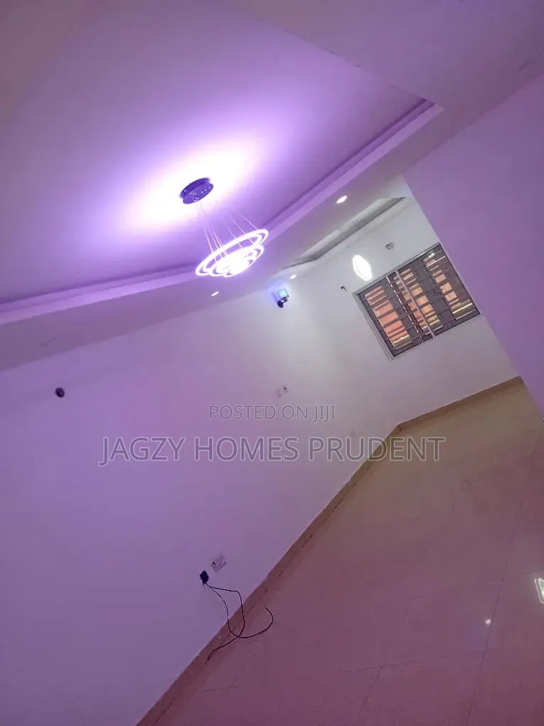 2bdrm Apartment in Hope Ville, Sangotedo for rent in Sangotedo