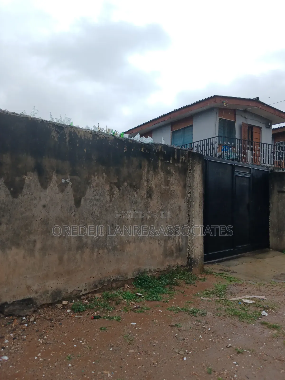 5bdrm Bungalow in Off Oguntade, Iju-Ishaga for sale in Iju-Ishaga