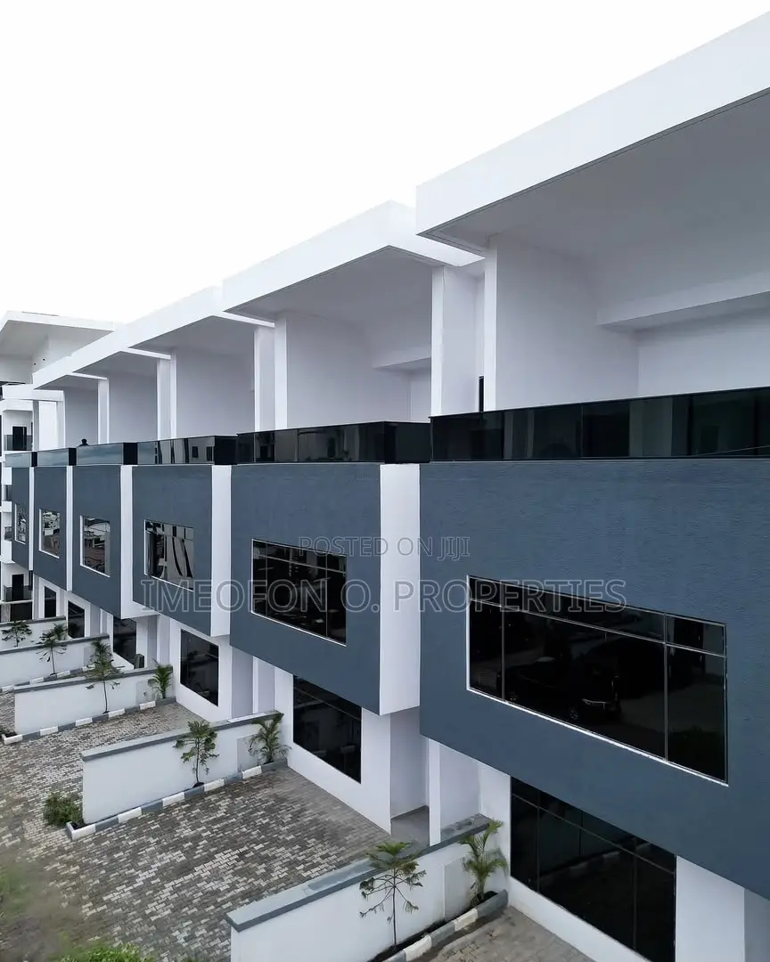 Furnished 4bdrm Townhouse/Terrace in Guzape District for sale in Guzape District