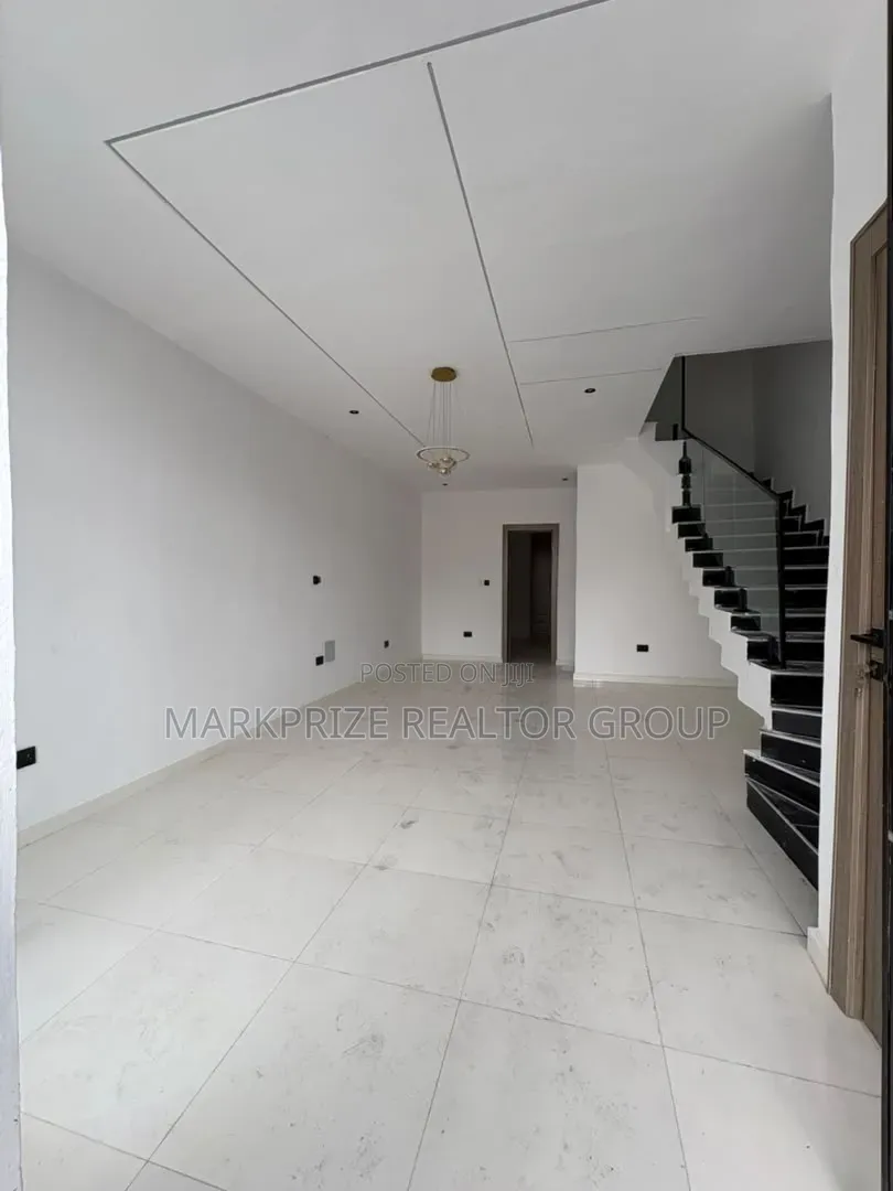 3bdrm Duplex in Ajah Lekki Lagos for sale in Ado / Ajah