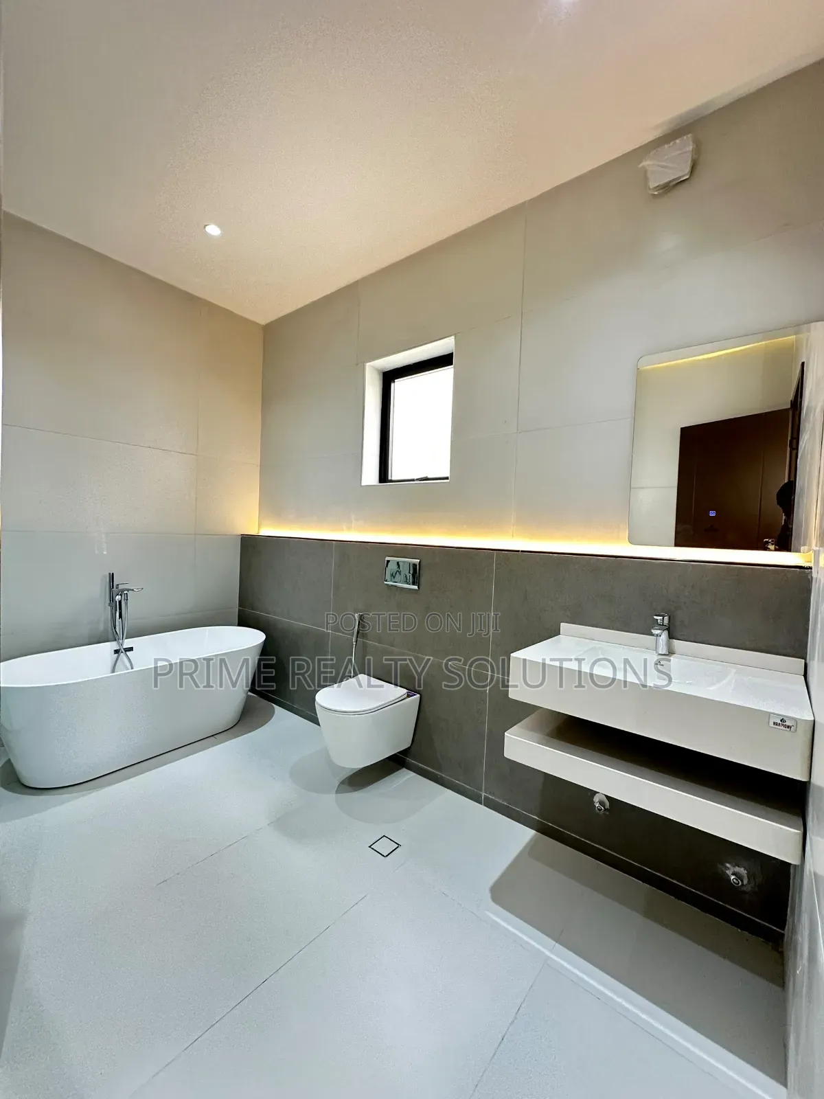 5bdrm Duplex in Lekki Expressway for sale in Lekki Expressway