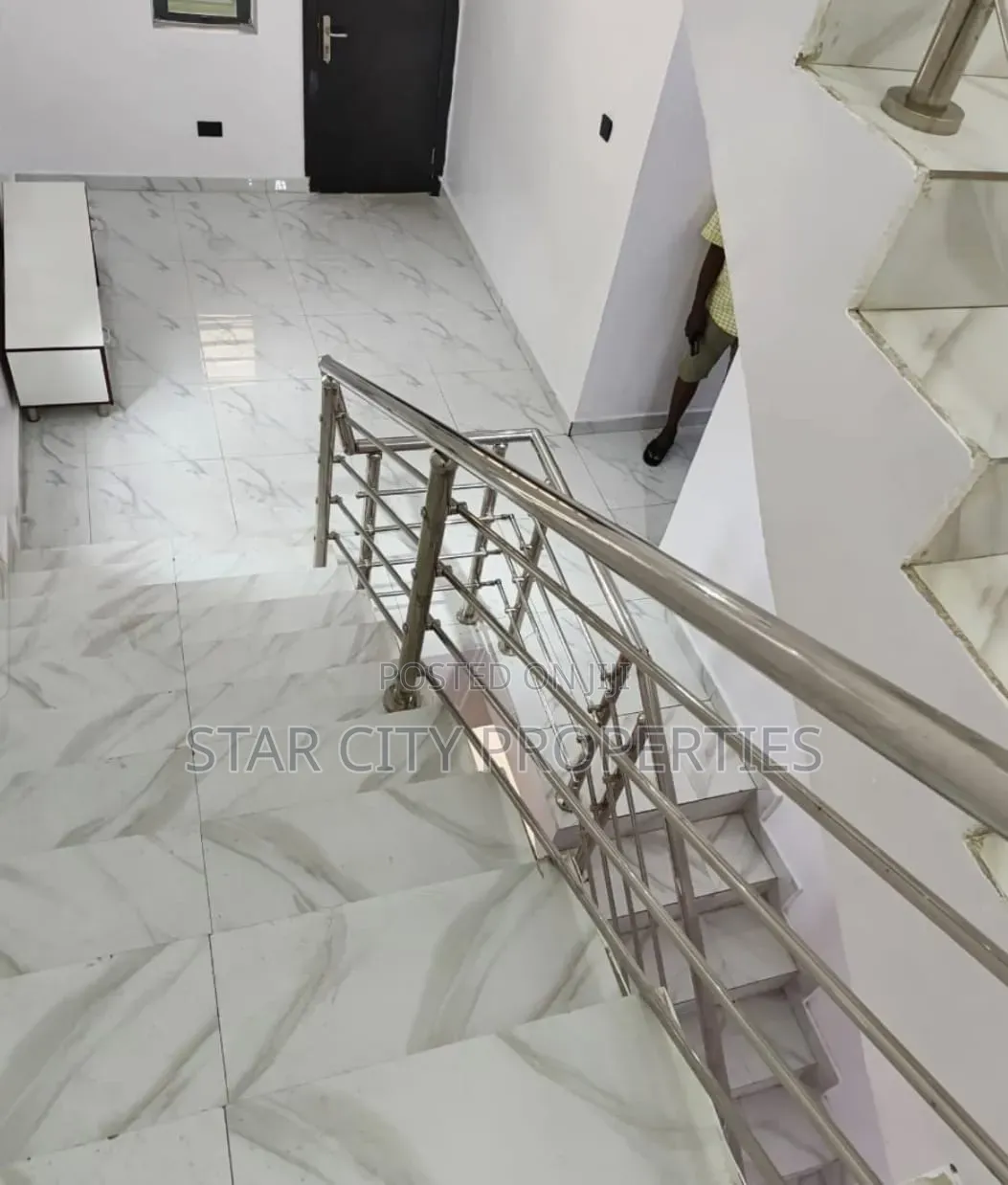 5bdrm Duplex in Omole Phase 2 for sale in Omole Phase 2