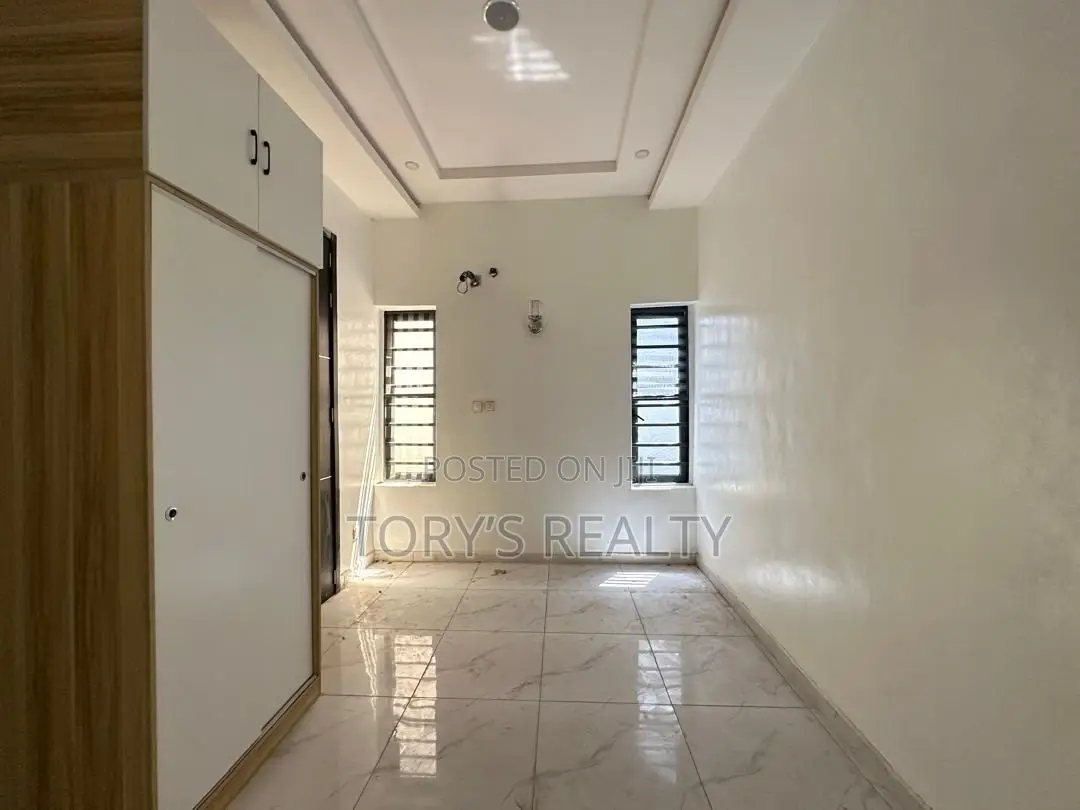 4bdrm Duplex in Lekki Phase 2 for rent in Lekki Phase 2