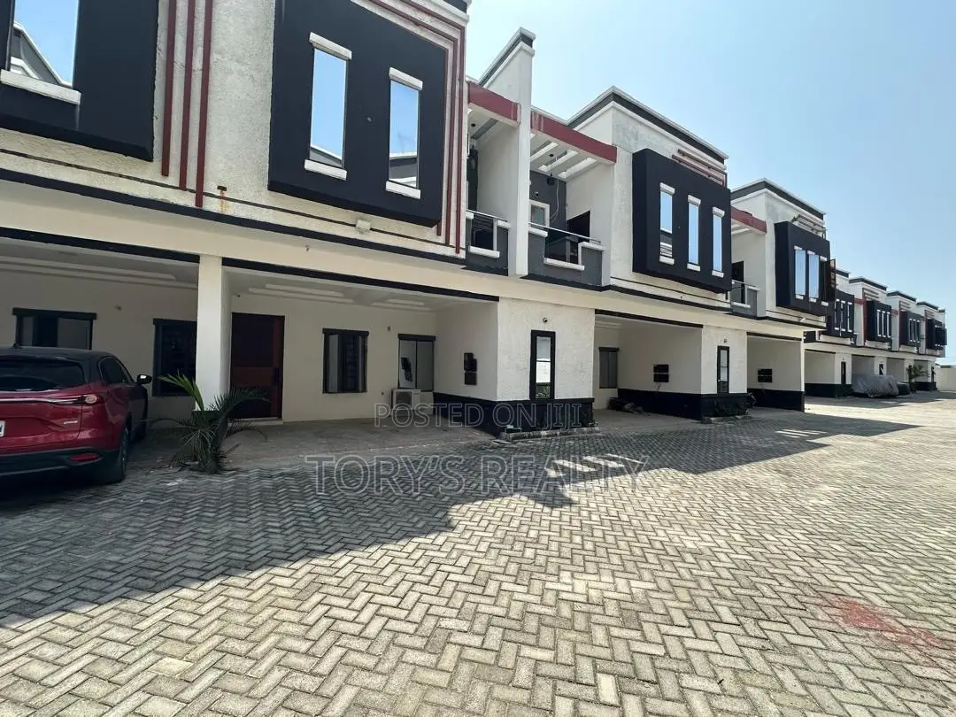 4bdrm Duplex in Lekki Phase 2 for rent in Lekki Phase 2