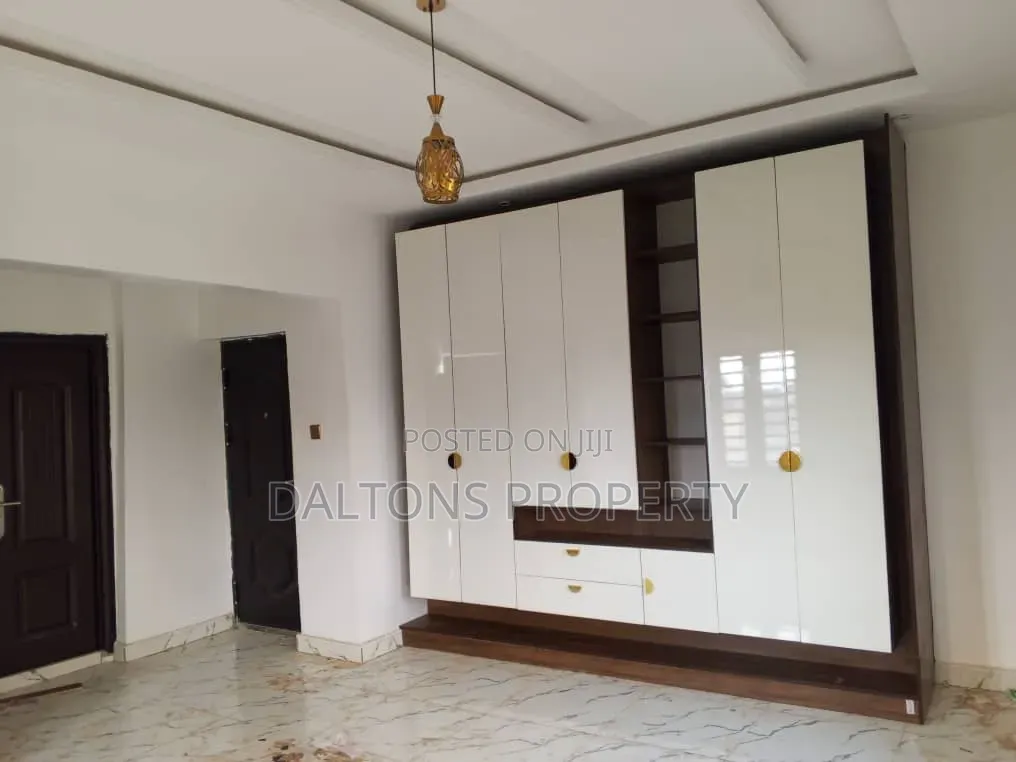 4bdrm Duplex in Von Axis, Sabon Lugbe for rent in Sabon Lugbe