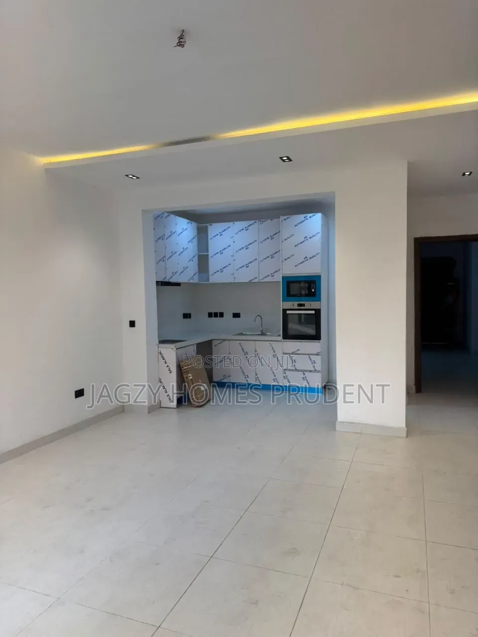 2bdrm Apartment in Imax Cinema, Lekki Phase 1 for sale in Lekki Phase 1