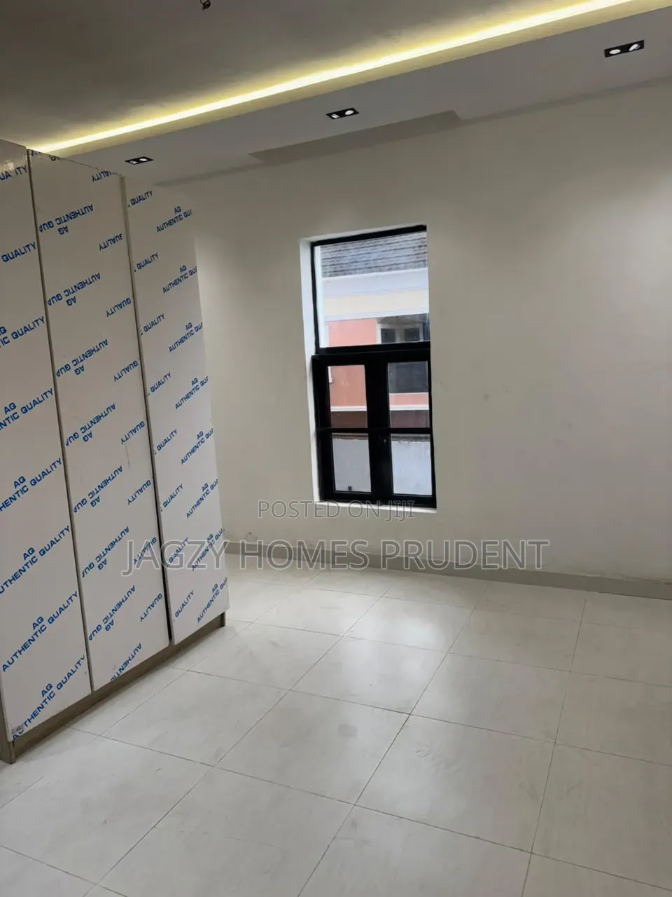 2bdrm Apartment in Imax Cinema, Lekki Phase 1 for sale in Lekki Phase 1