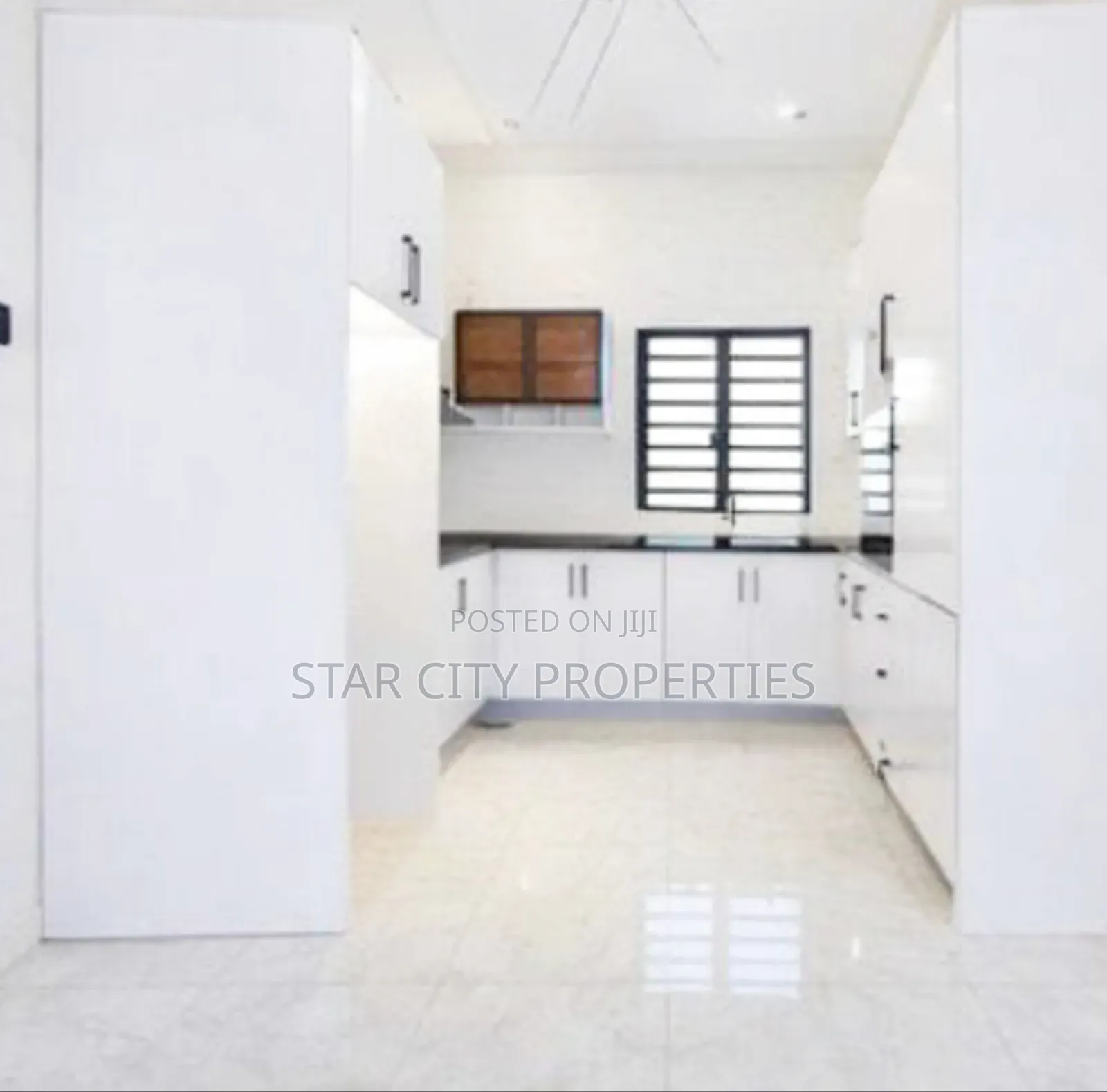 5bdrm Duplex in Ikeja Gra for sale in Ikeja GRA