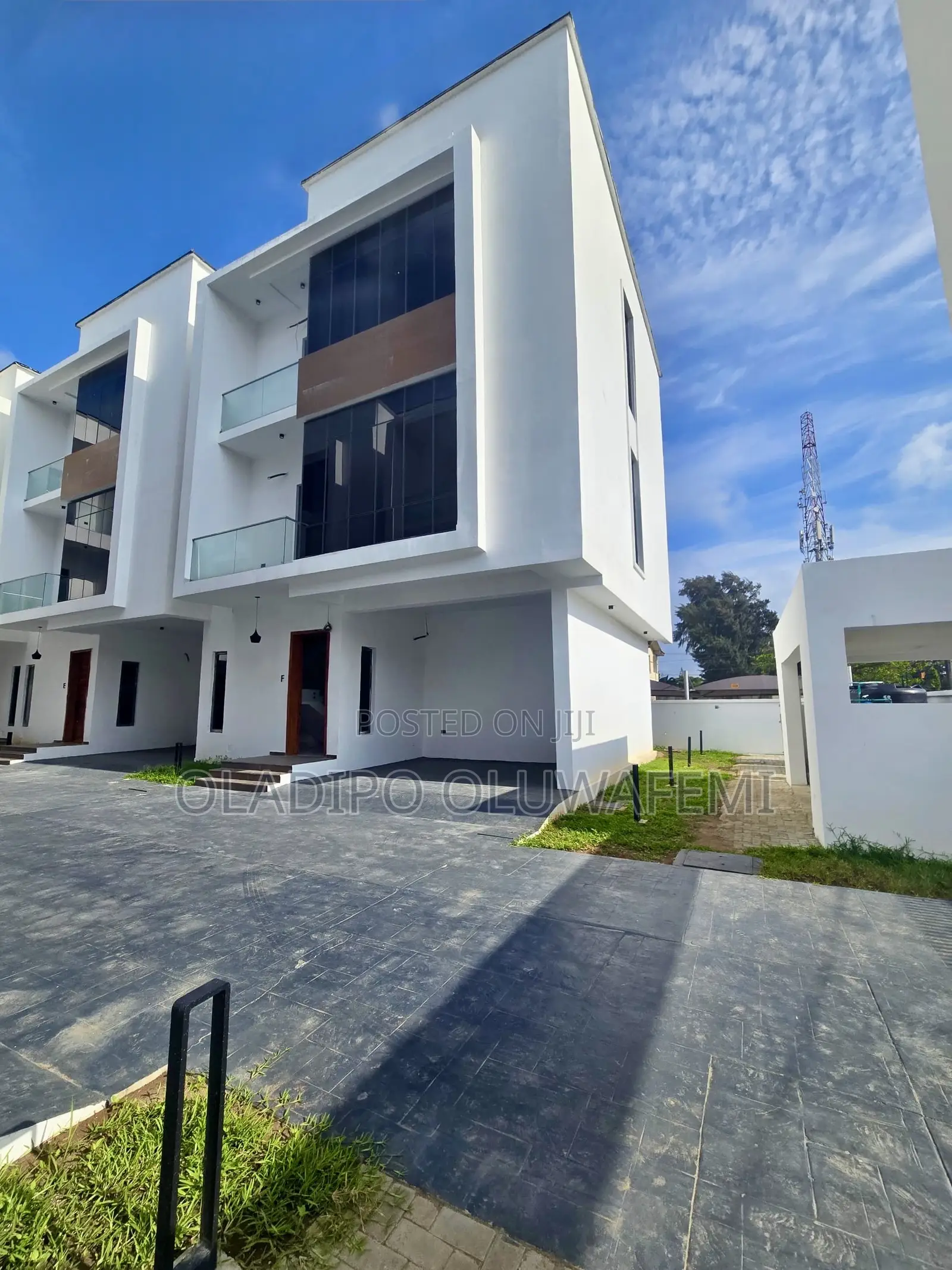 4bdrm Duplex in Lekki Phase 1 for sale in Lekki Phase 1