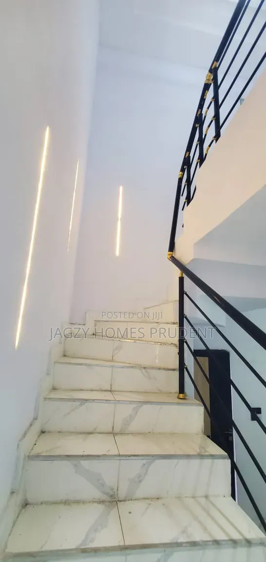 5bdrm Duplex in Daffodil Garden, Lekki Expressway for sale in Lekki Expressway