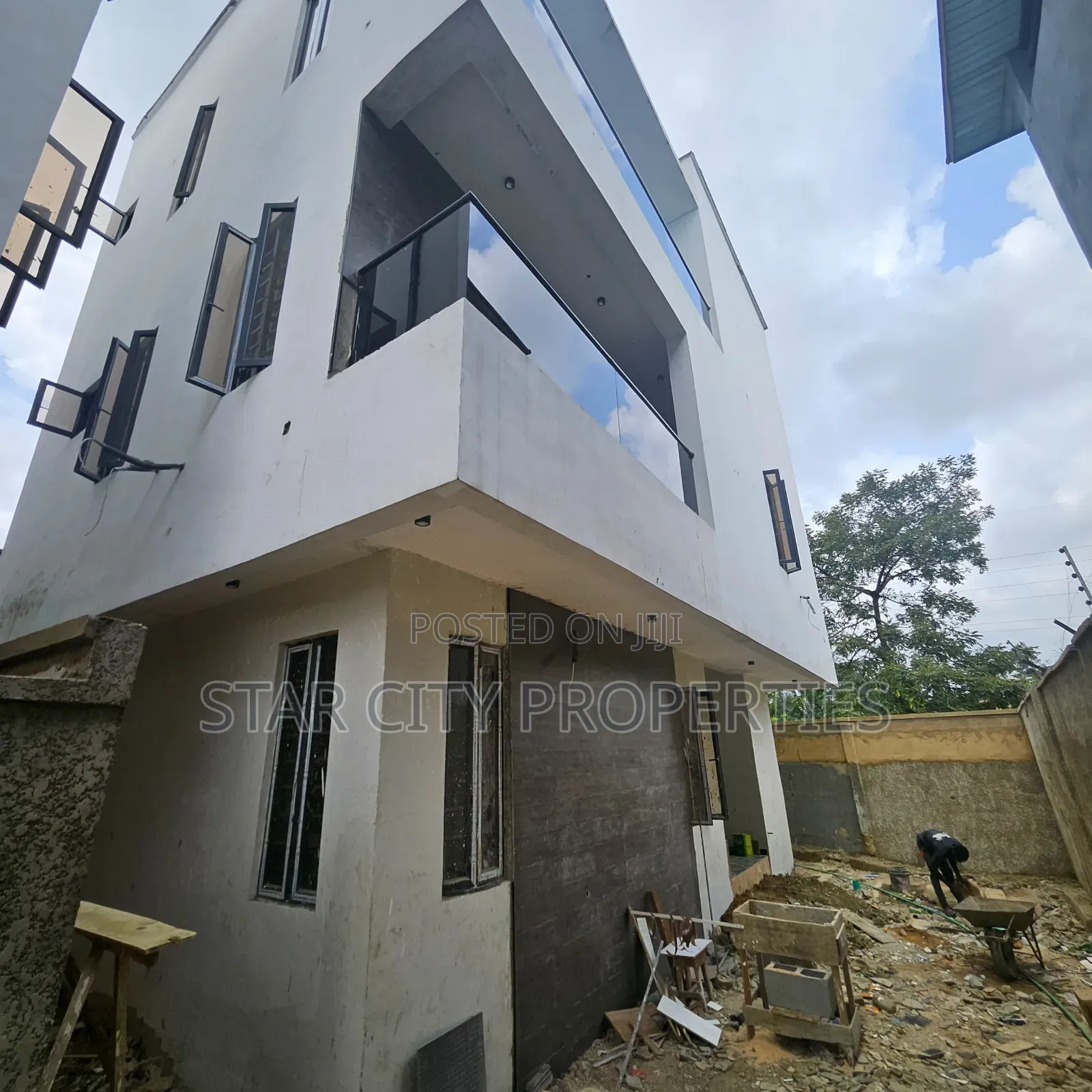 5bdrm Duplex in Ikeja, Adeniyi Jones for sale in Adeniyi Jones