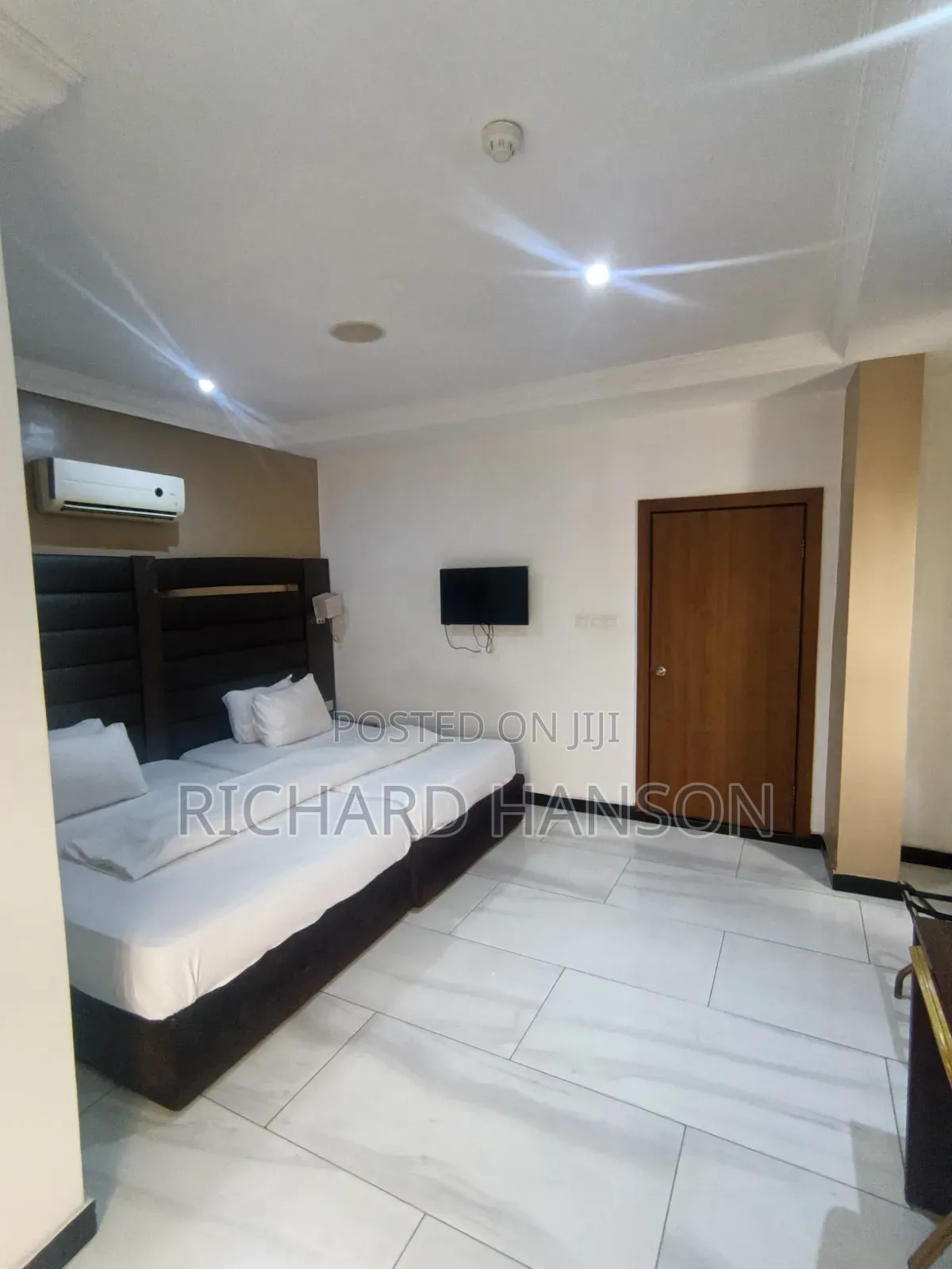 Furnished Mini Flat in Serviced/Furnished, Off Lekki-Epe Expressway in Off Lekki-Epe Expressway