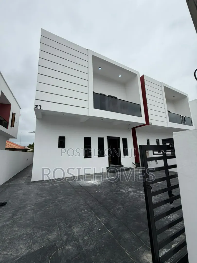 4bdrm Duplex in Sangotedo for sale in Sangotedo