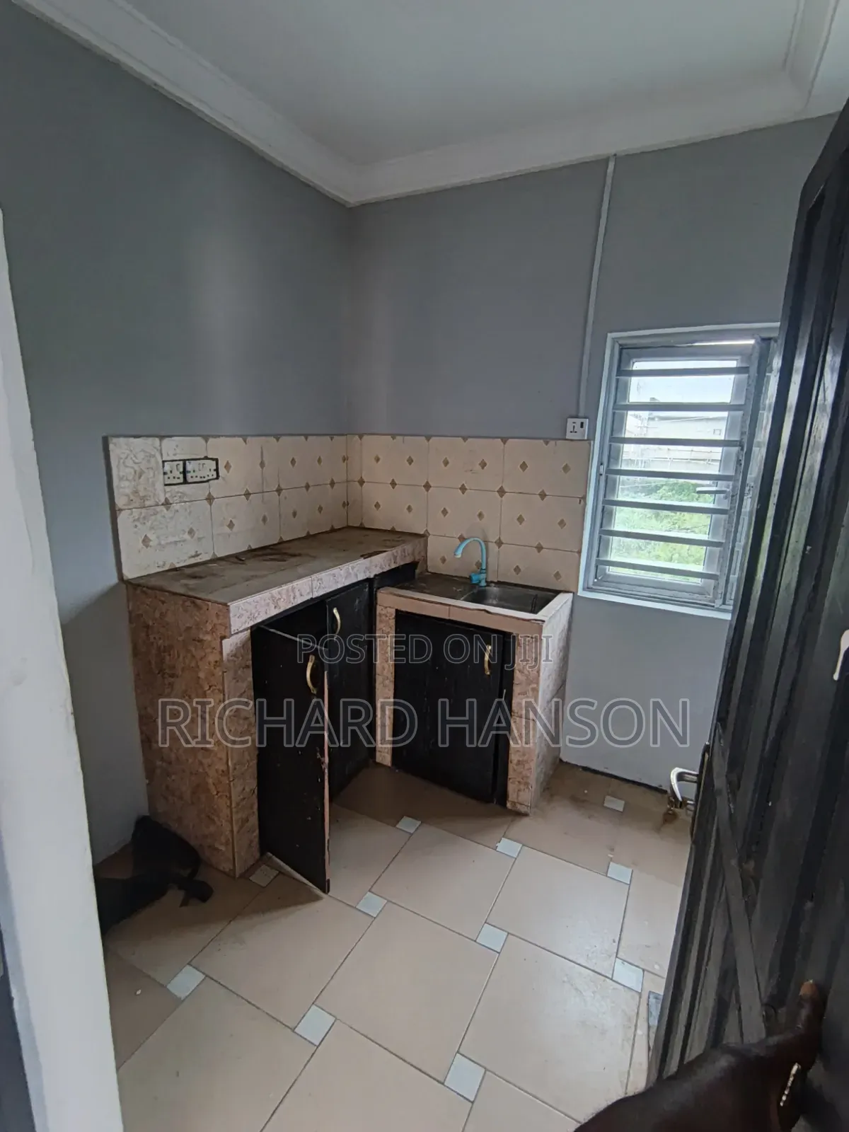 2bdrm Apartment in Secured, Off Lekki-Epe Expressway for rent in Off Lekki-Epe Expressway