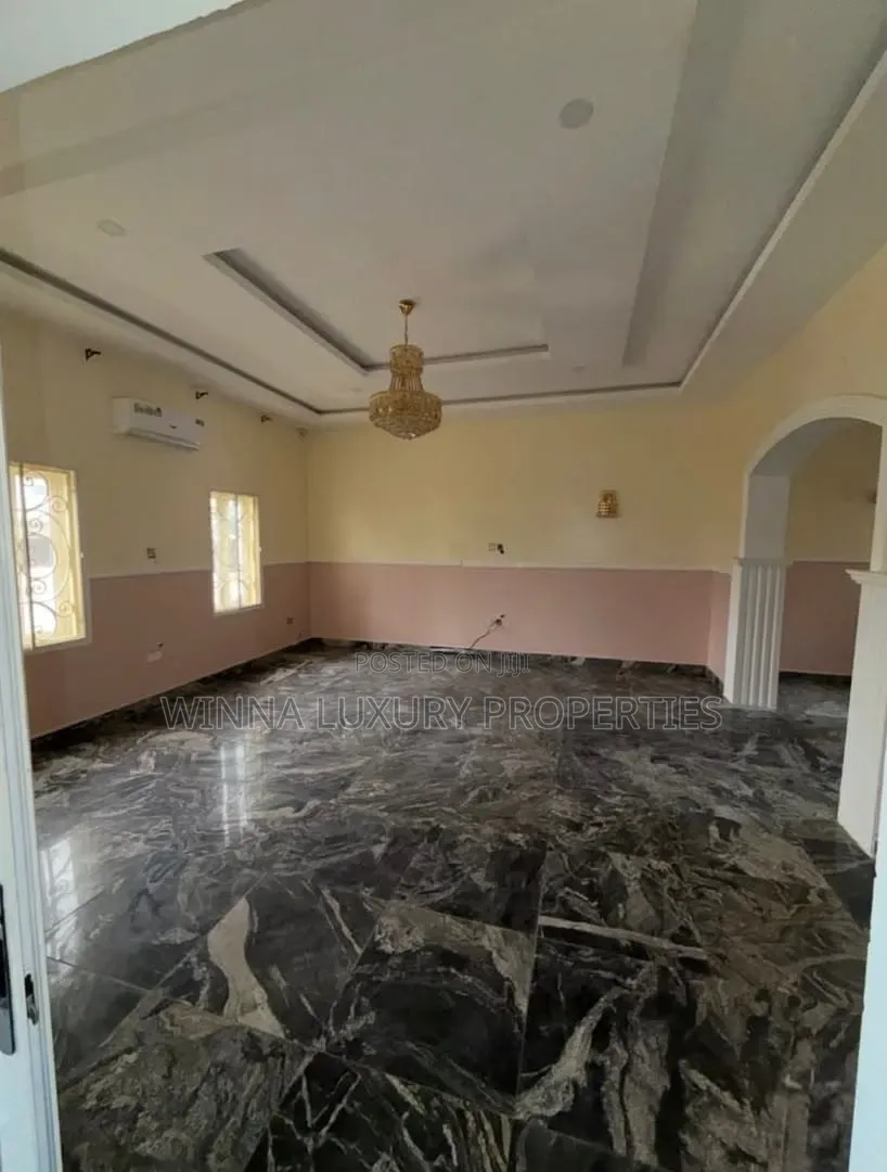 8bdrm Duplex in Guzape for rent in Guzape District