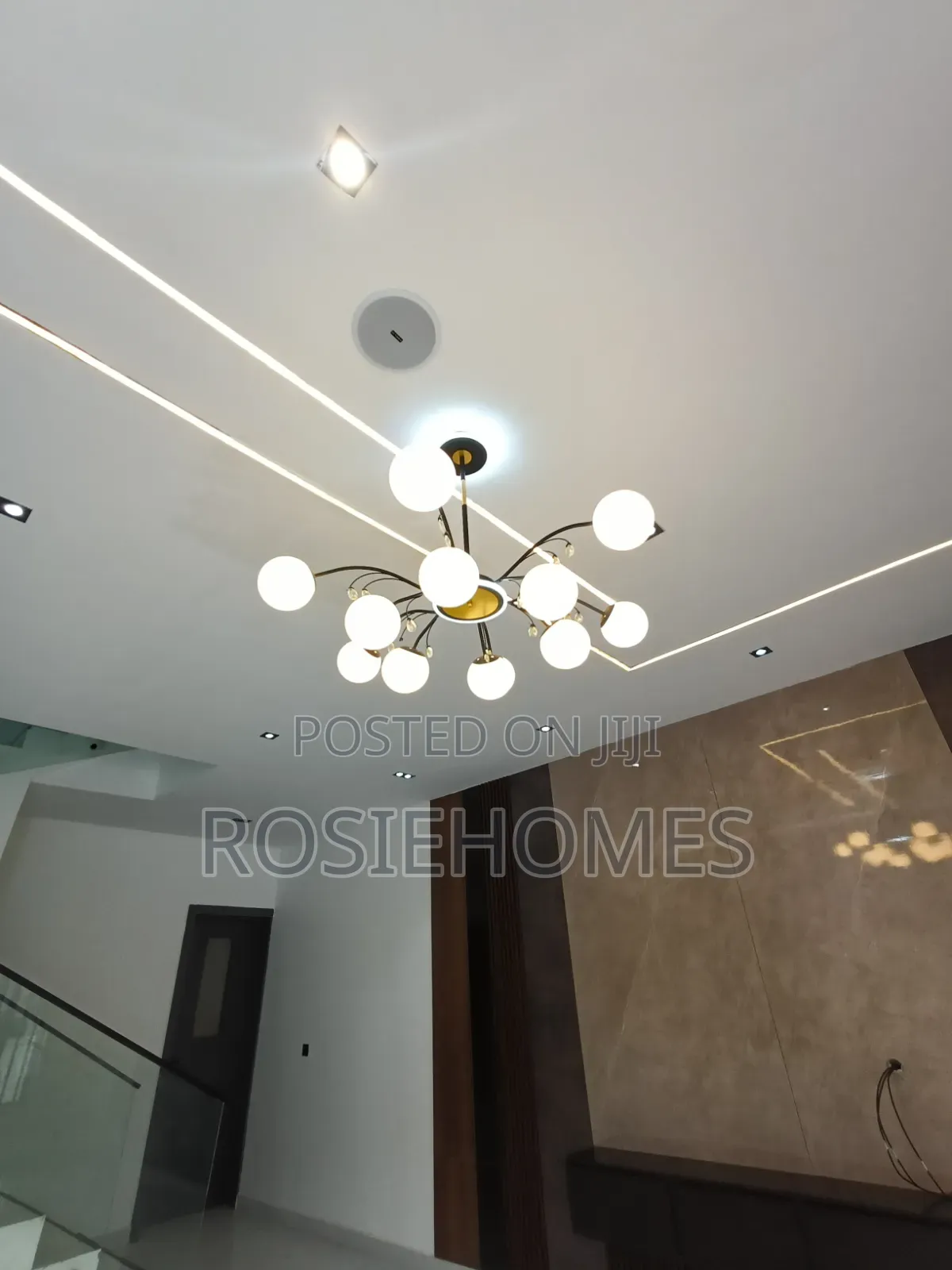 5bdrm Duplex in Western Estate, Lekki Phase 1 for sale in Lekki Phase 1