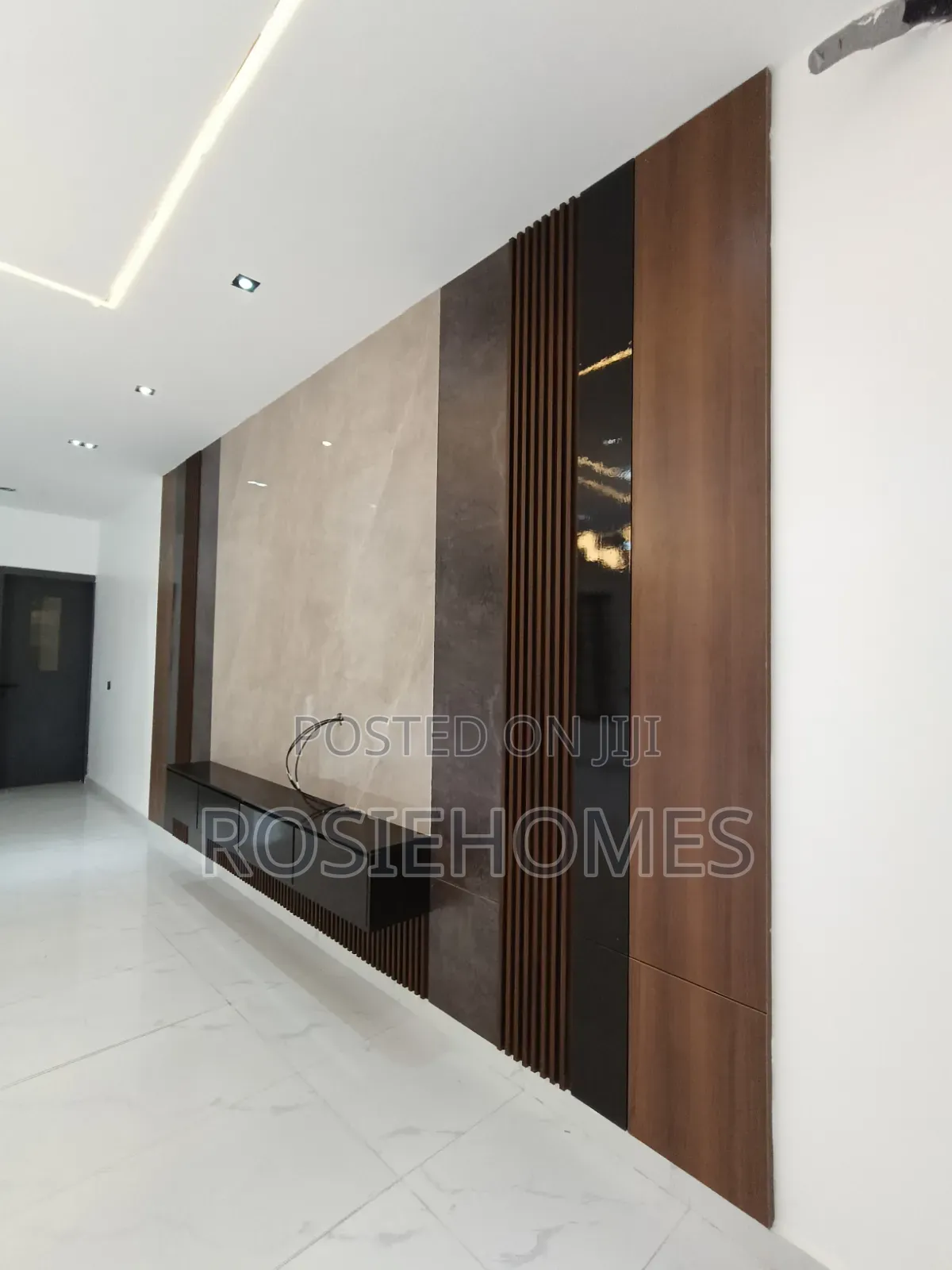 5bdrm Duplex in Western Estate, Lekki Phase 1 for sale in Lekki Phase 1