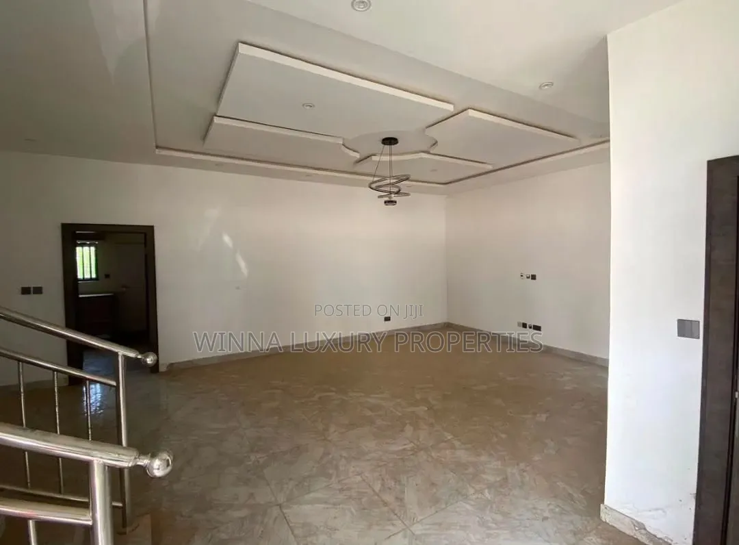 5bdrm Townhouse / Terrace in Asokoro Main for rent in Asokoro