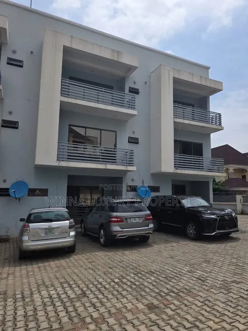 4bdrm Townhouse / Terrace in Guzape for rent in Guzape District
