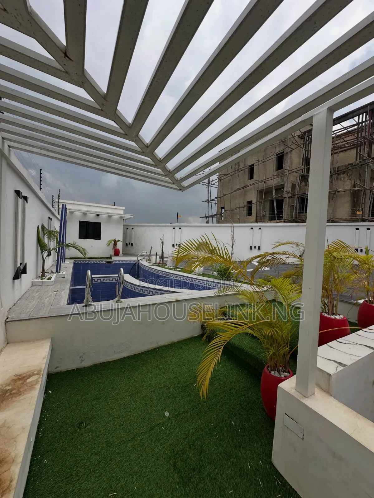 4bdrm Duplex in Guzape Main Abuja for sale in Guzape District