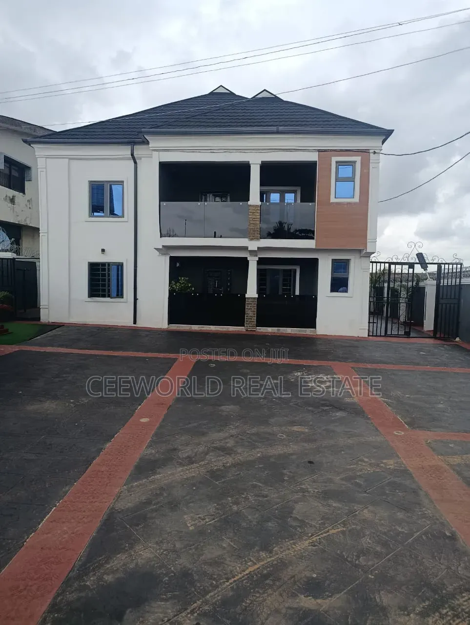 3bdrm Apartment in Alexander Johnson, Oluyole Estate for rent in Oluyole Estate