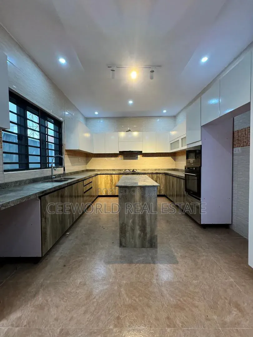 4bdrm Duplex in Ikolaba Gra, Bodija for sale in Bodija
