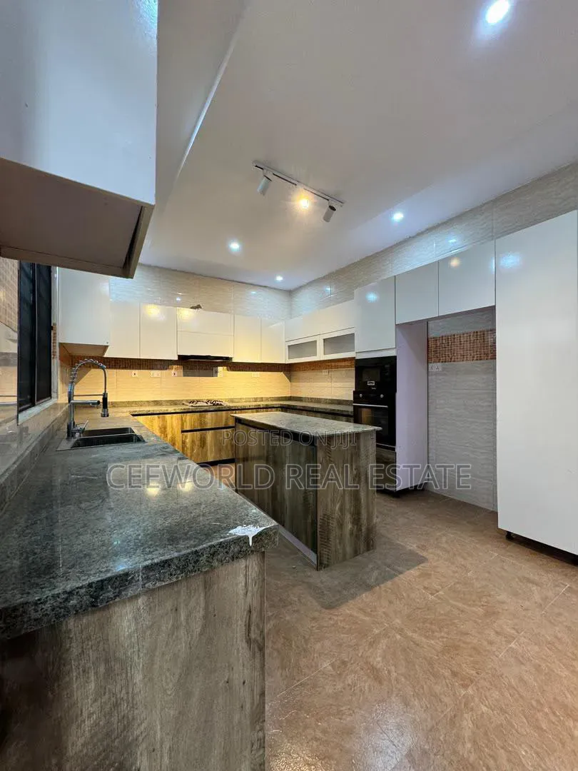 4bdrm Duplex in Ikolaba Gra, Bodija for sale in Bodija
