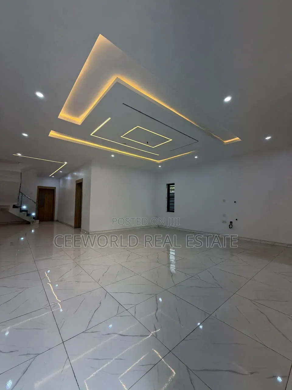 5bdrm Duplex in Oke'Badan Estate for sale in Akobo