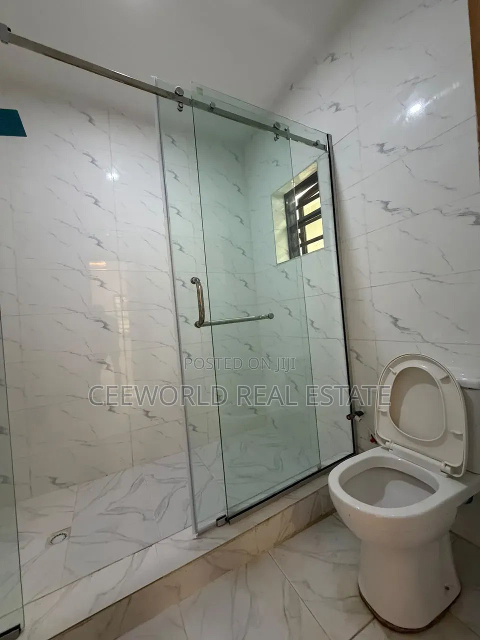 5bdrm Duplex in Oke'Badan Estate for sale in Akobo