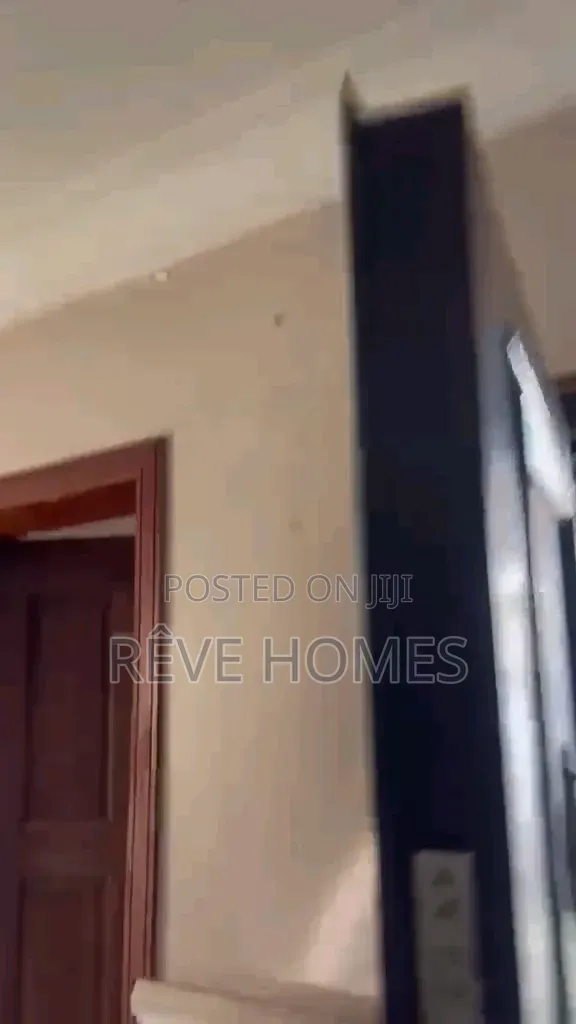 3bdrm Block of Flats in Mende for rent in Mende