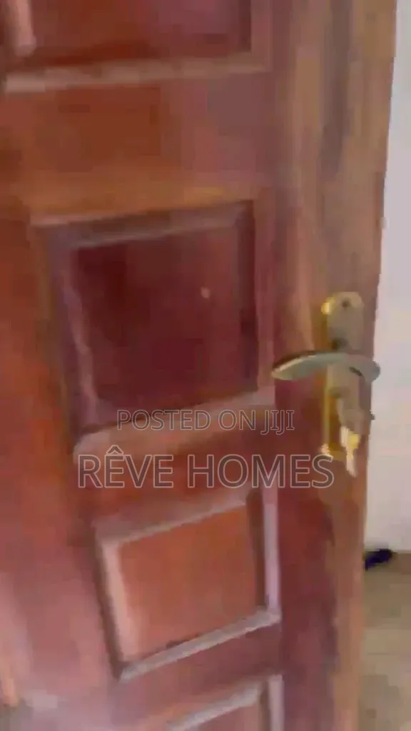 3bdrm Block of Flats in Mende for rent in Mende