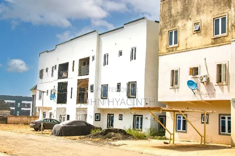 Furnished 2bdrm Townhouse/Terrace in Emperor Villa, Kado for Sale in Kado