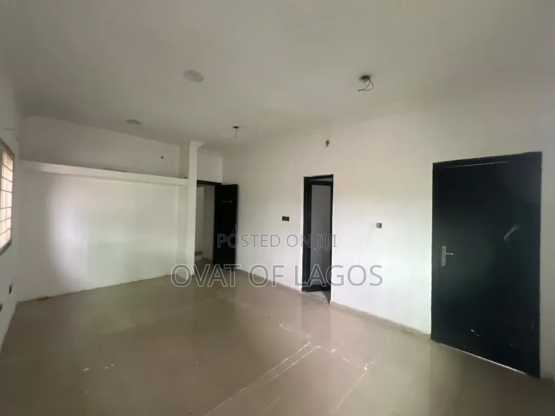 4bdrm Duplex in Lekki Phase 1 for rent in Lekki Phase 1