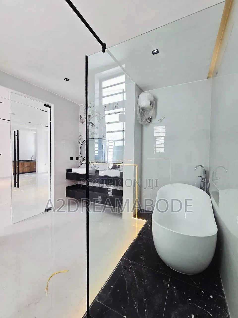 5bdrm Duplex in Lekki, Ikate for sale in Ikate