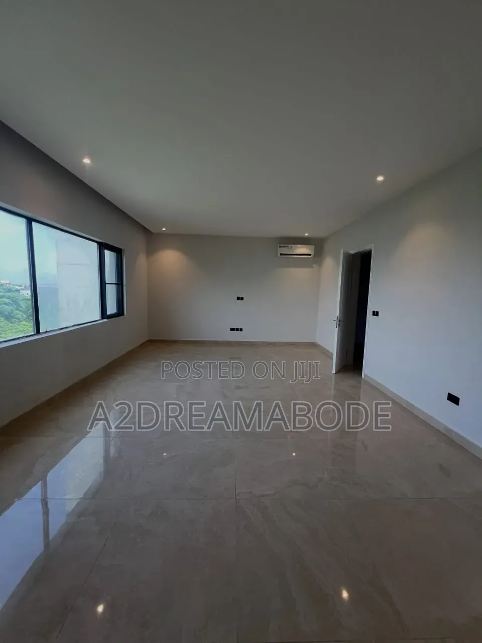 4bdrm Duplex in Ikoyi, Banana Island for sale in Banana Island